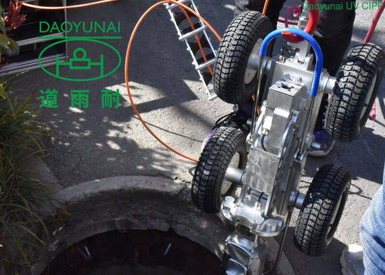 पाइप निरीक्षण नगर नेटवर्क बड़े व्यास के लिए पोर्टेबल मेनलाइन सीवर क्रॉलर कैमरा